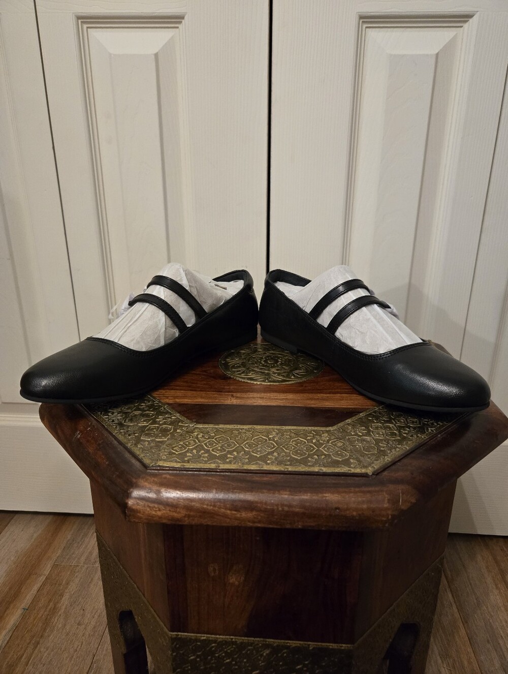 Frye MaryJane Flats Size 9 - Picture 4 of 9